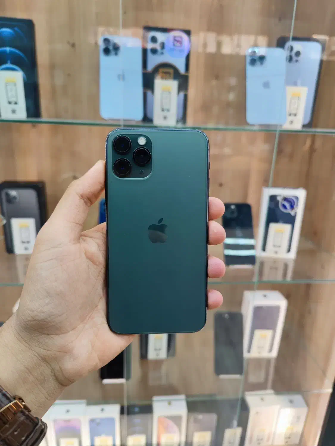 11 پرو (خرید،فروش و معاوضه انواع گوشی نو،دست دو)|موبایل|زرند, |دیوار