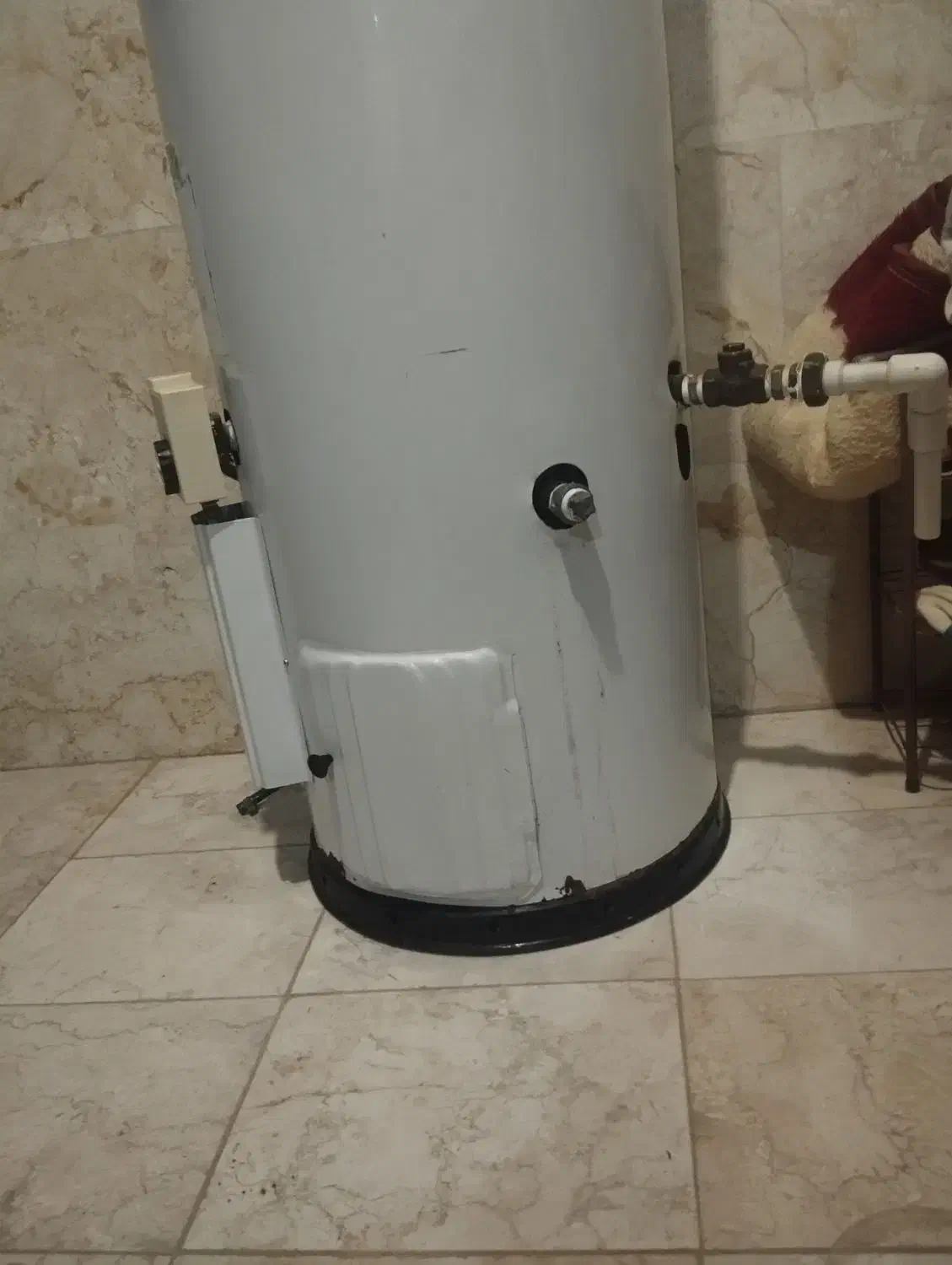 فروش آبگرمکن مخزنی|آبگرمکن، پکیج، شوفاژ|تیران, |دیوار