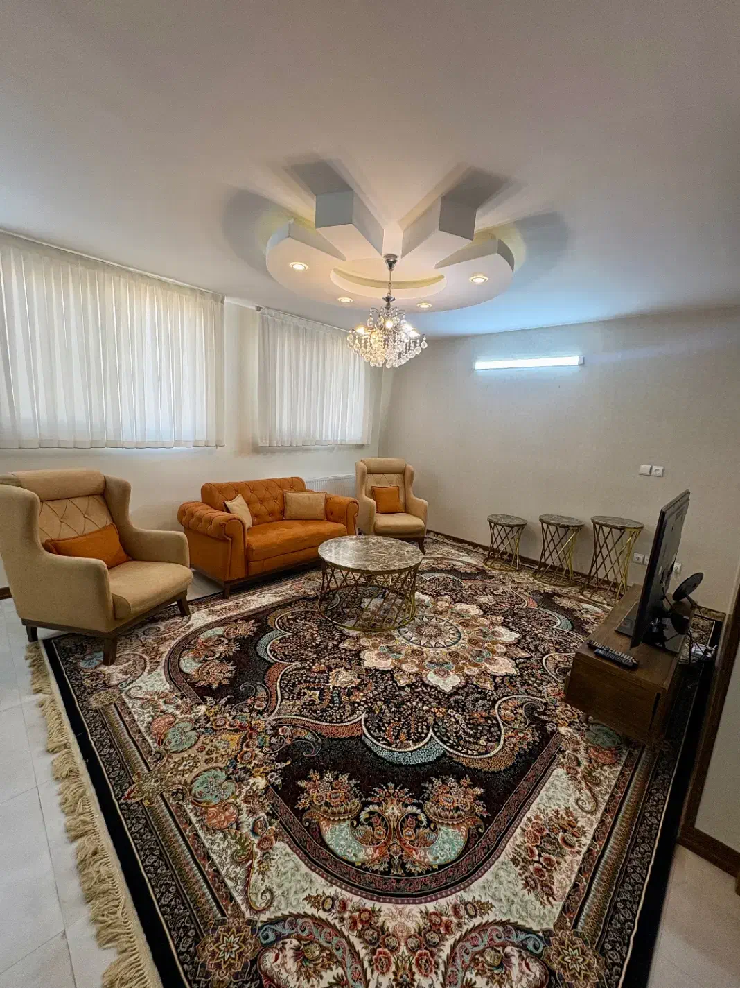 یک واحدمبلهی فوقالعاده لوکس و تمیز درحدهتل۵ستاره|اجارهٔ کوتاهمدت آپارتمان و سوئیت|اصفهان, سعادتآباد|دیوار