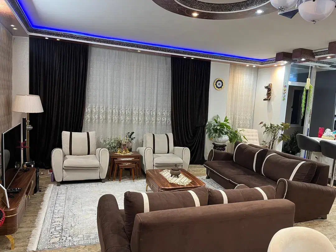 پرده کاملا سالم تر مخمل|پرده، رانر، رومیزی|شاهینشهر, فیض|دیوار