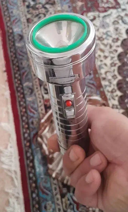 چراغ قوه قدیمی|کوهنوردی و کمپینگ|ایلام, |دیوار