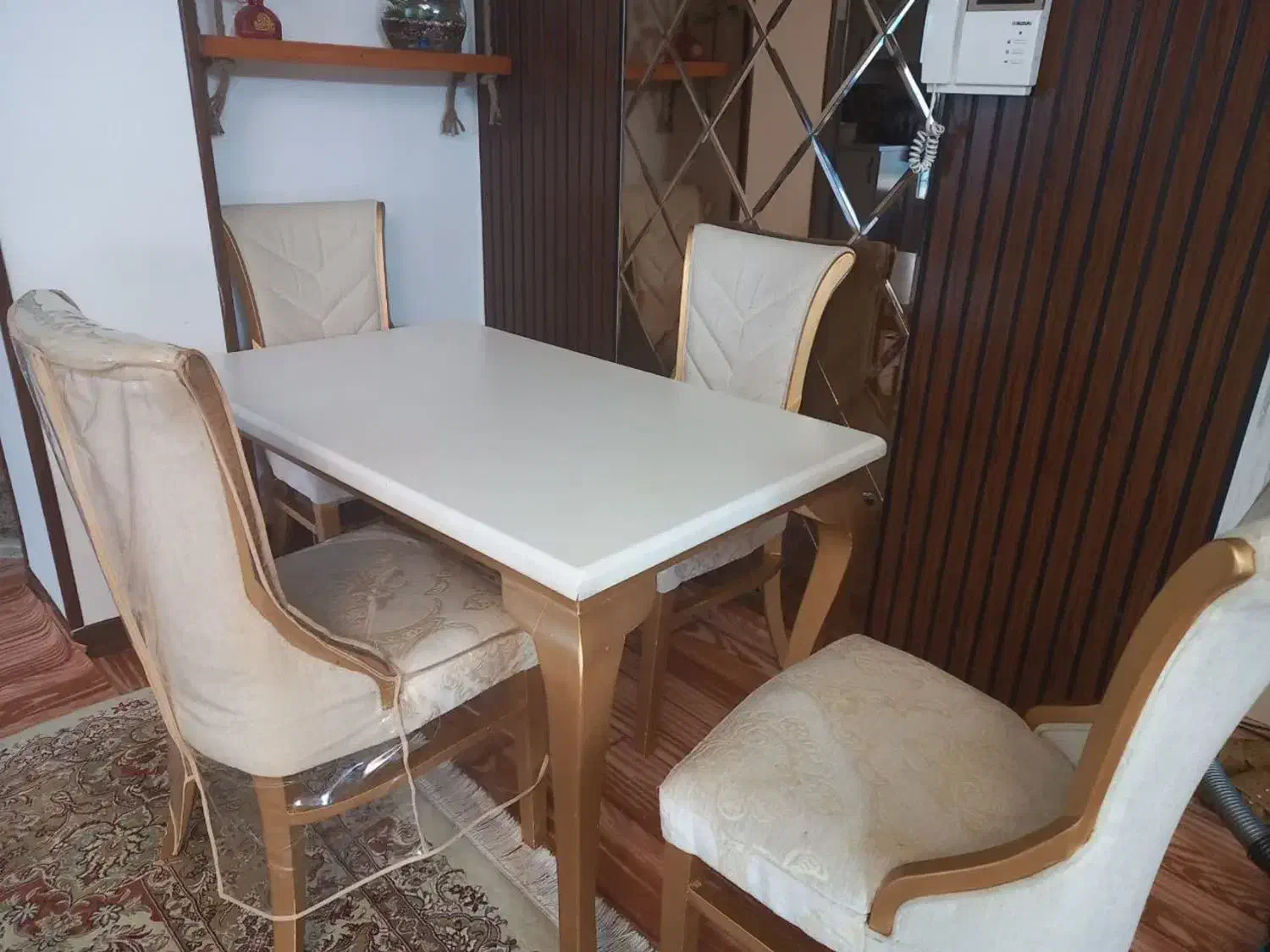 مبل سلطنتی ۹ نفره با میزناهارخوری ۴ نفره|مبلمان خانگی و میز عسلی|فیروزکوه, |دیوار