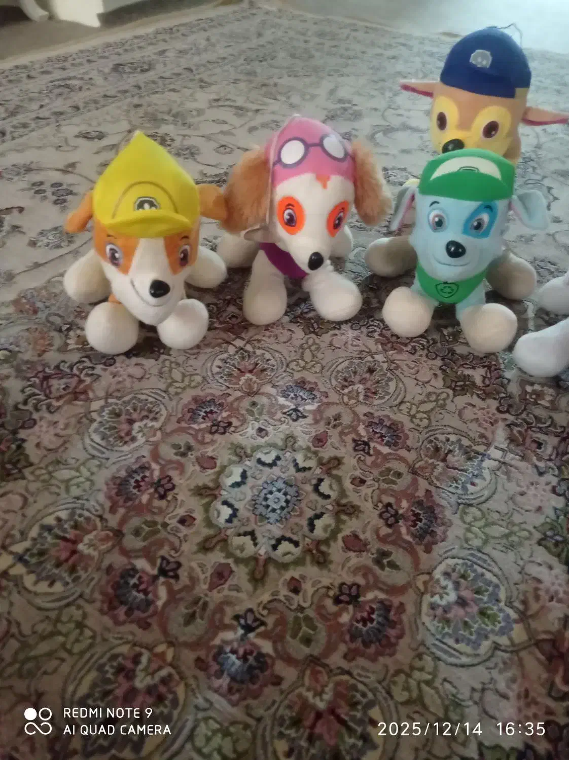 عروسک سگ های نگهبان|اسباب‌بازی بچه|قرچک, میرزائی شمالی|دیوار