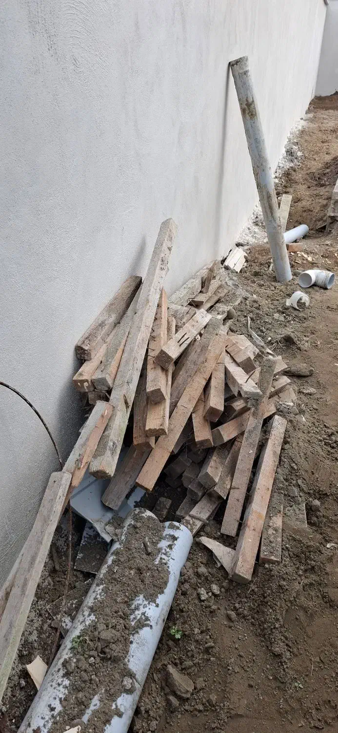 فروش تخته و چوب بعد از اتمام سربندی|عمدهفروشی|بندر انزلی, طالب آباد|دیوار