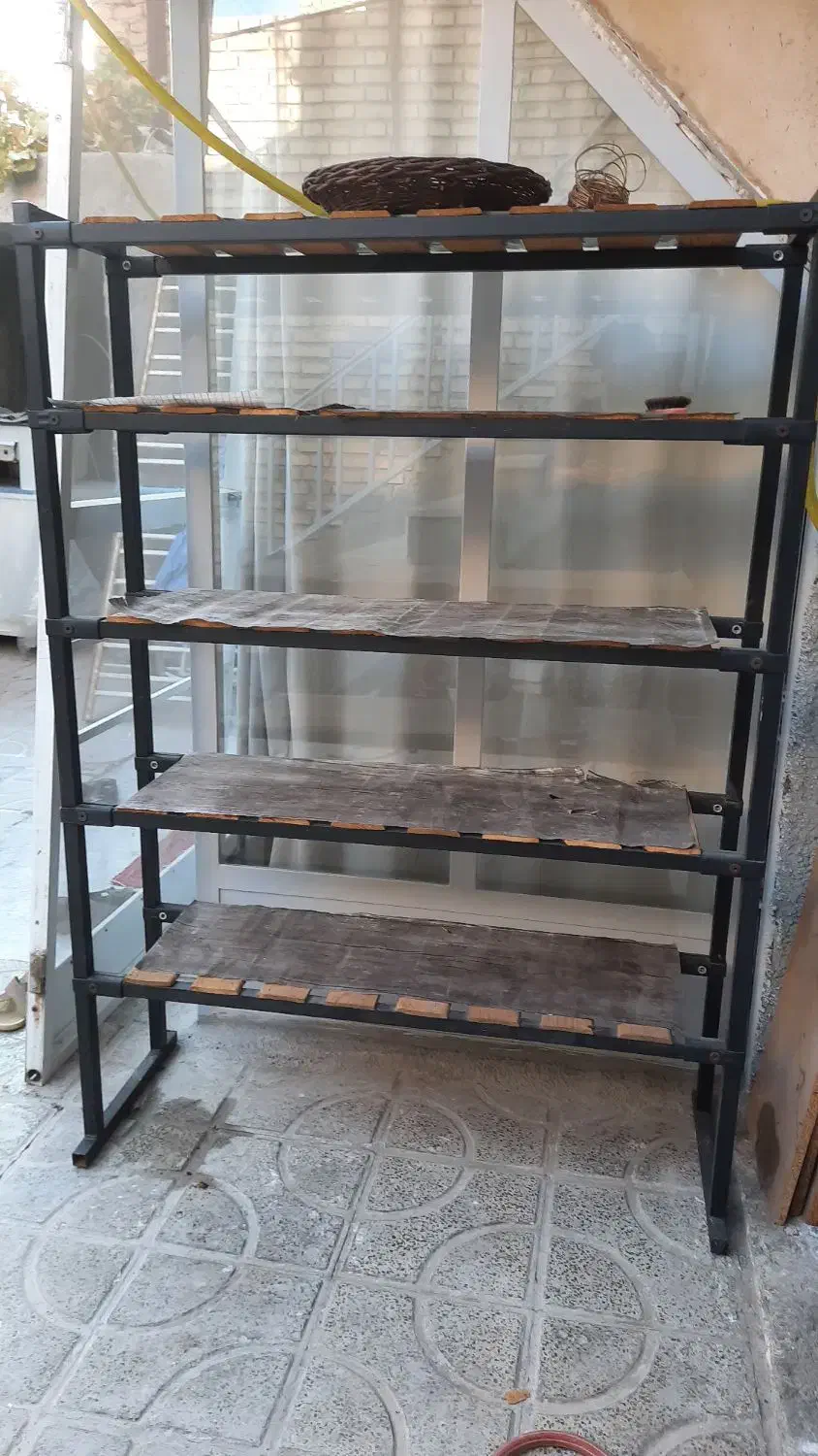 رگال لباس ۵ طبقه جنس خوب|کتابخانه، شلف، قفسه‌های دیواری|نیشابور, فردوس شمالی|دیوار