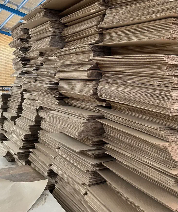 تولید کارتن و جعبه ((کارتن سازی ایلیا))|خدمات پیشه و مهارت|اصفهان, کوی امام جعفر صادق|دیوار