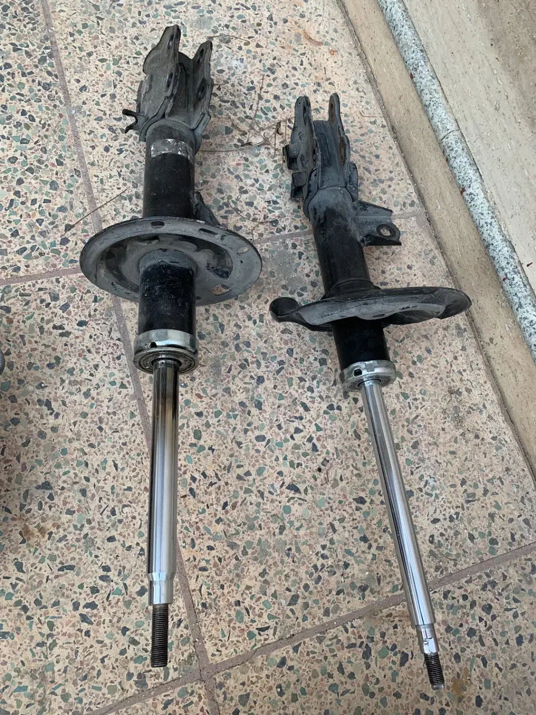 کمک جلو سراتو|قطعات یدکی و لوازم جانبی|شیراز, فرهنگ شهر|دیوار