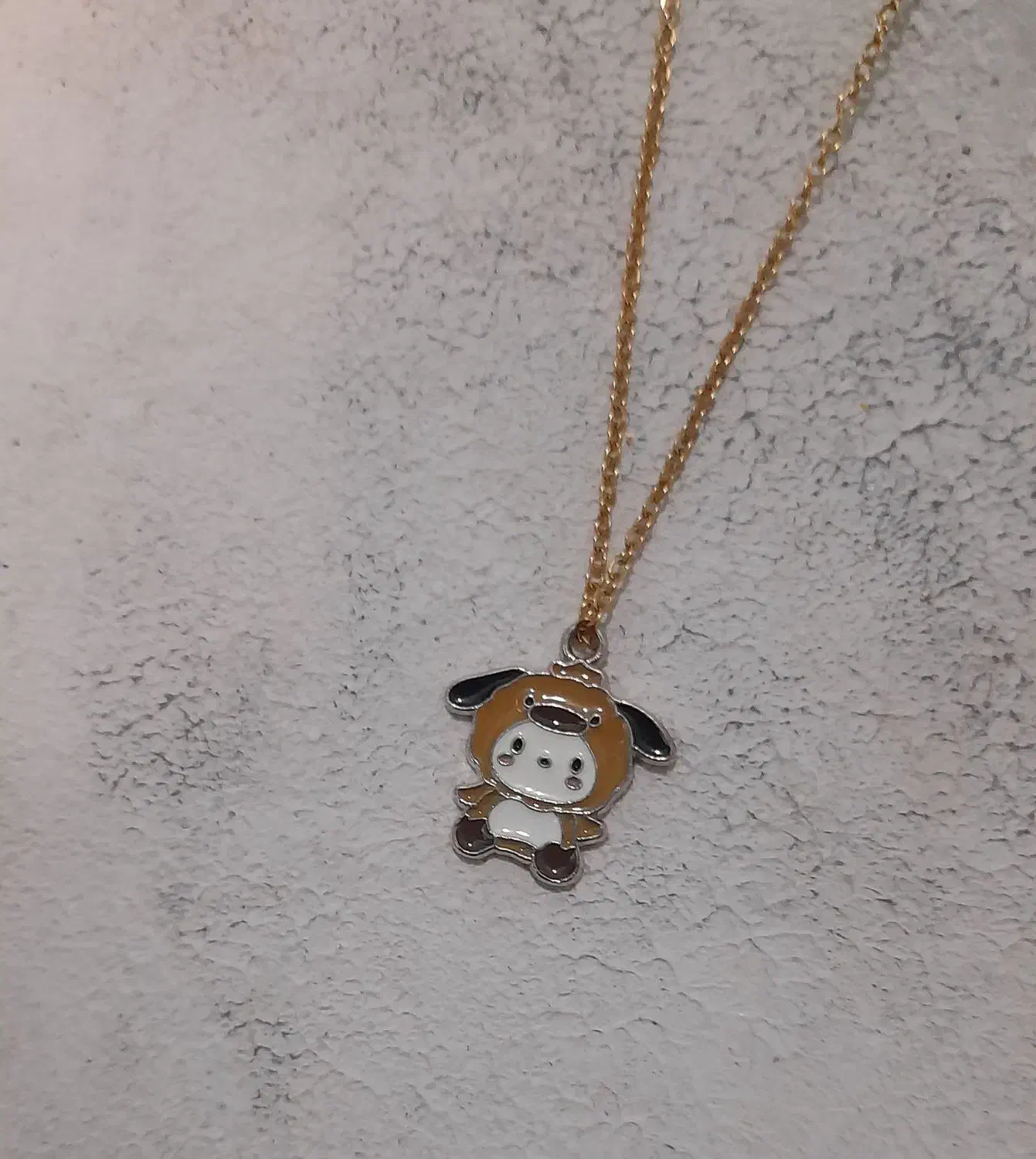 گردنبند|بدلیجات|شیراز, ماه فیروزان|دیوار