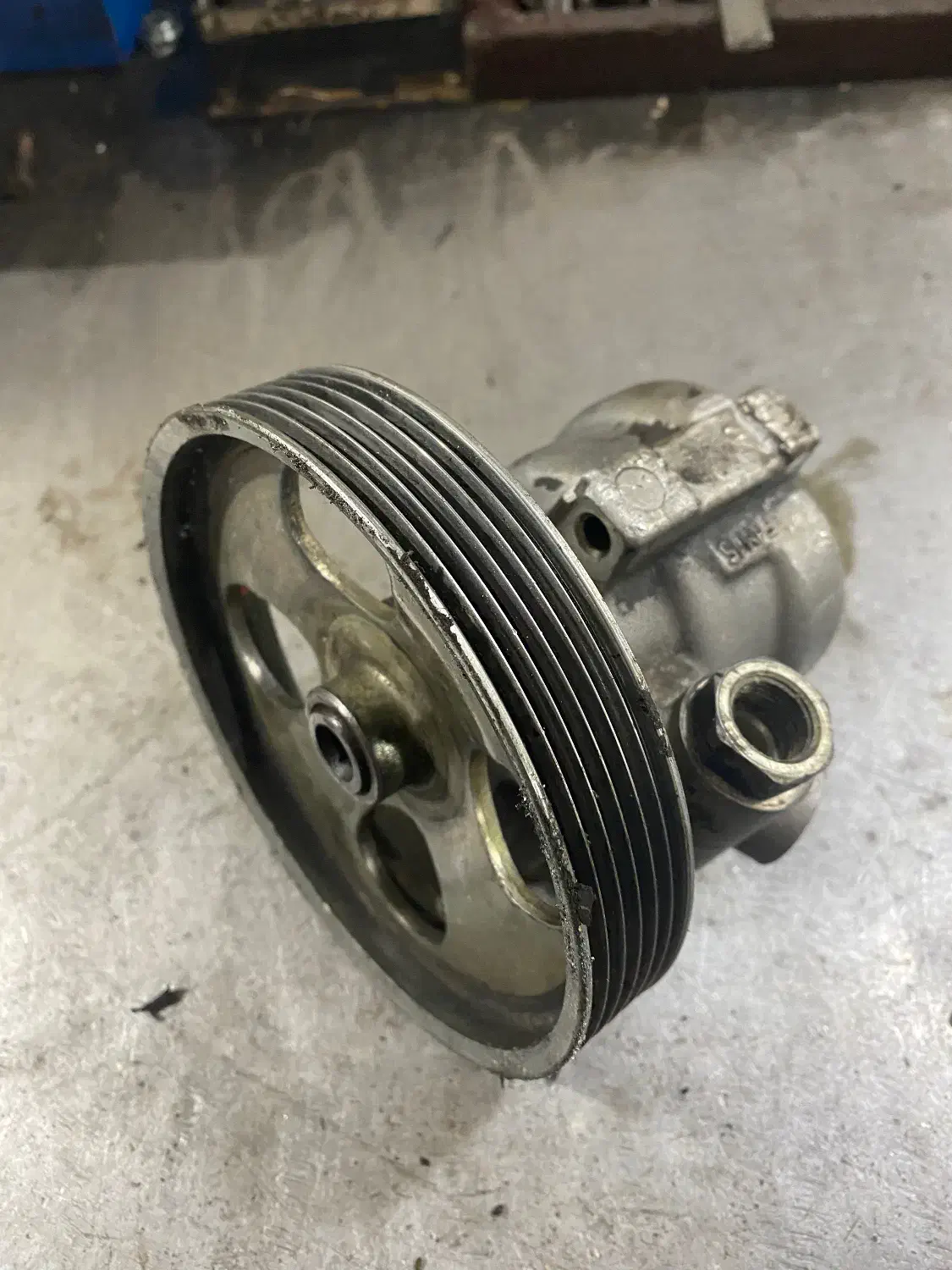 پمپ هیدرولیک ۲۰۶|قطعات یدکی و لوازم جانبی|اردبیل, |دیوار