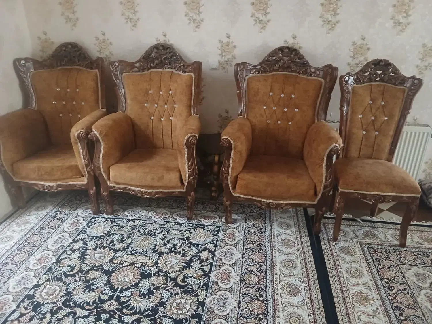 مبل|مبلمان خانگی و میز عسلی|شازند, |دیوار