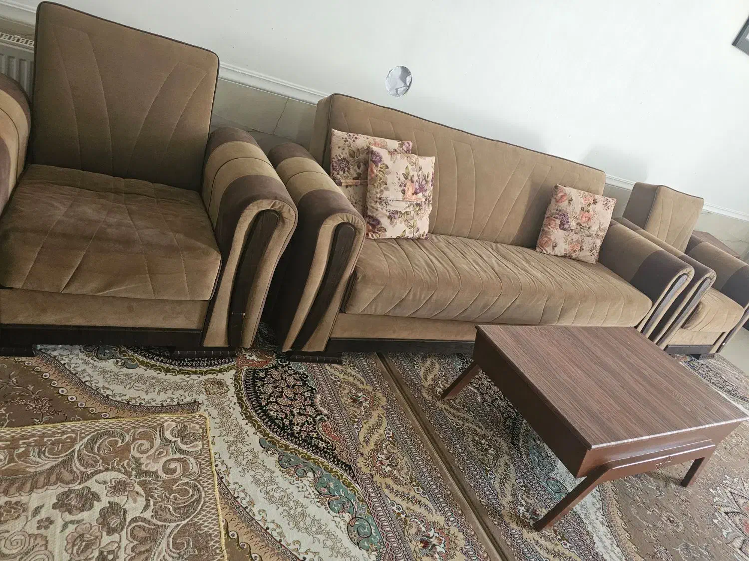مبل ۱۰ نفره تخت خواب شو و باکس دار|مبلمان خانگی و میز عسلی|مرودشت, الماس آباد|دیوار