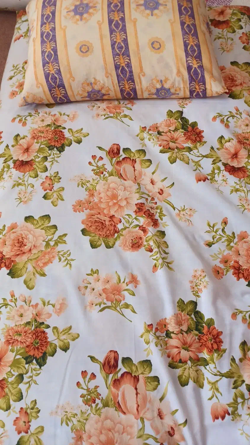 چهار دست لحاف تشک با ۴ عدد بالش|رختخواب، بالش، پتو|آستارا, |دیوار