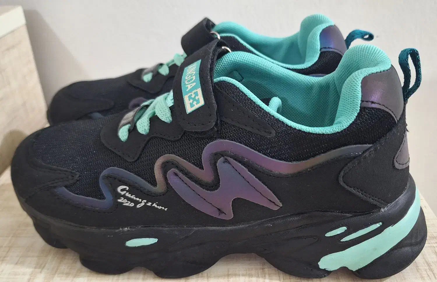 کفش پسرونه|کفش و لباس بچه|شاهرود, |دیوار