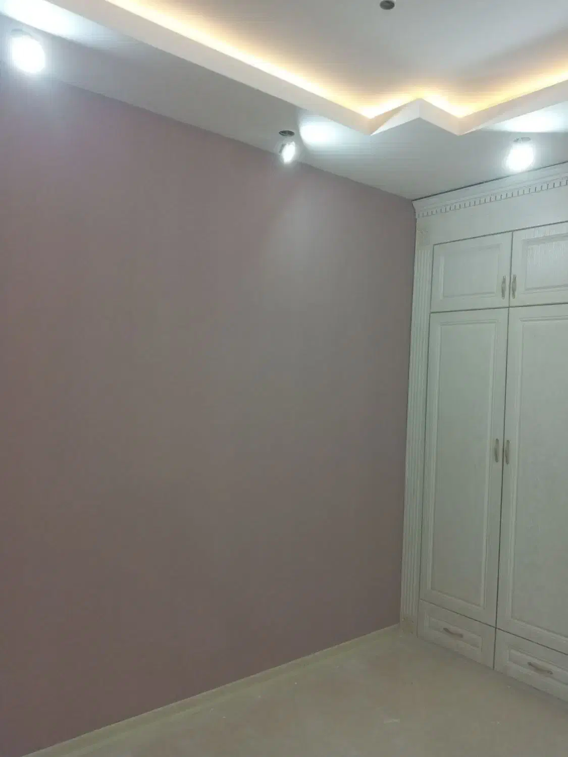 نقاشی ساختمان در و پنجره|خدمات پیشه و مهارت|قوچان, |دیوار