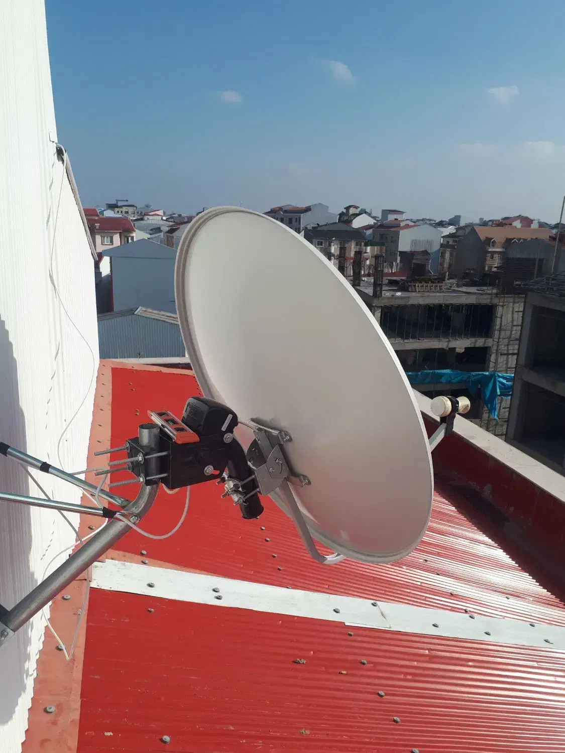 نصاب حرفه ایی انتن های ثابت و گردان|خدمات پیشه و مهارت|رشت, نامجو|دیوار