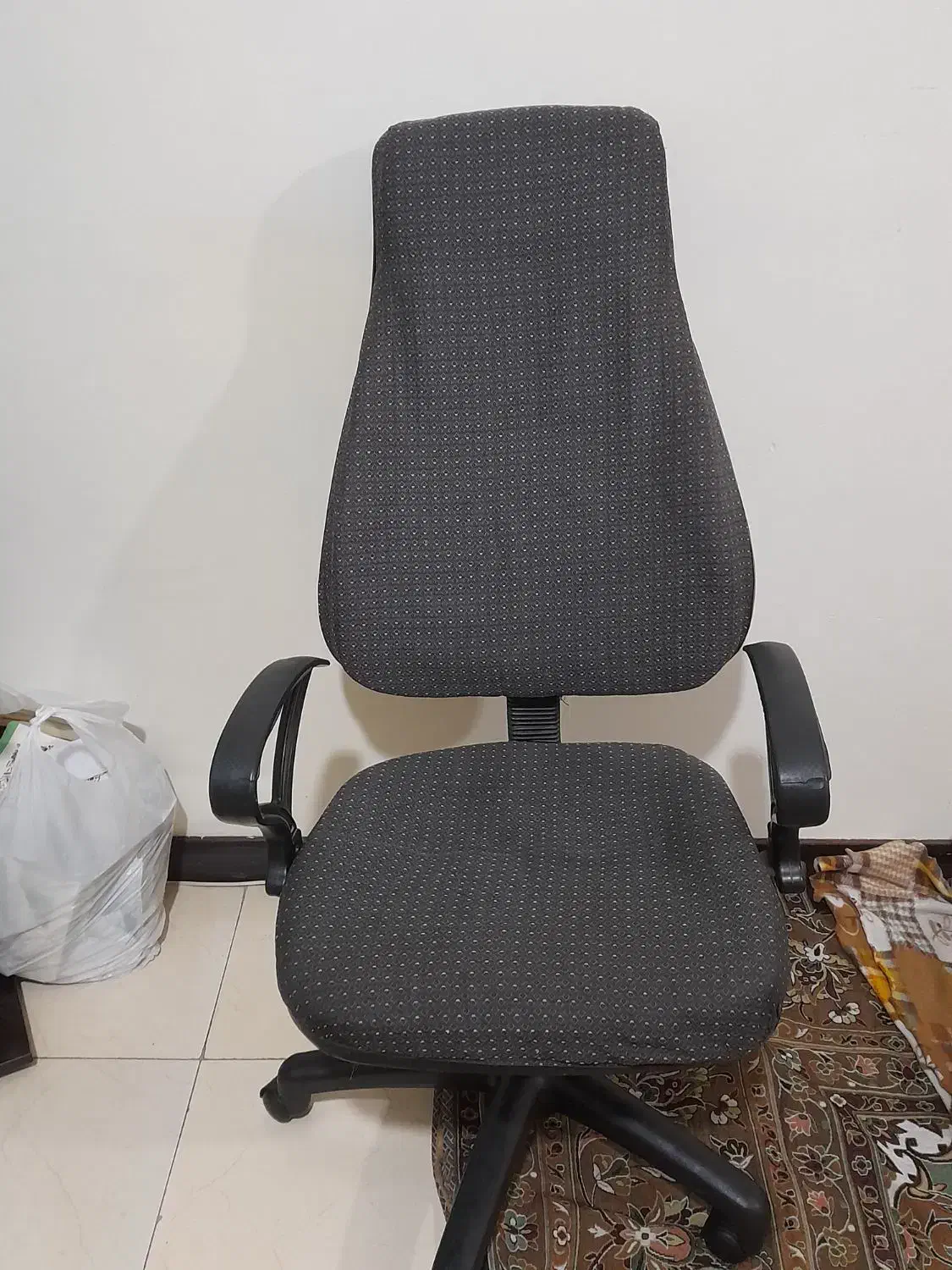 صندلی|صندلی و نیمکت|رباط‌کریم, مسکن مهر آبشناسان|دیوار