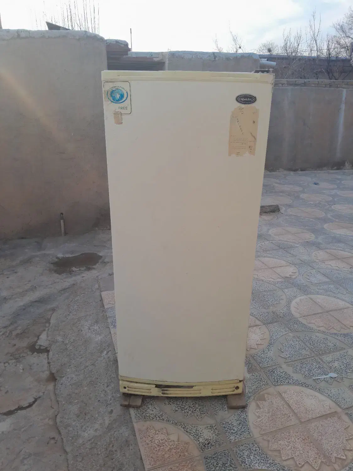 یخچال|یخچال و فریزر|اسفرورین, |دیوار