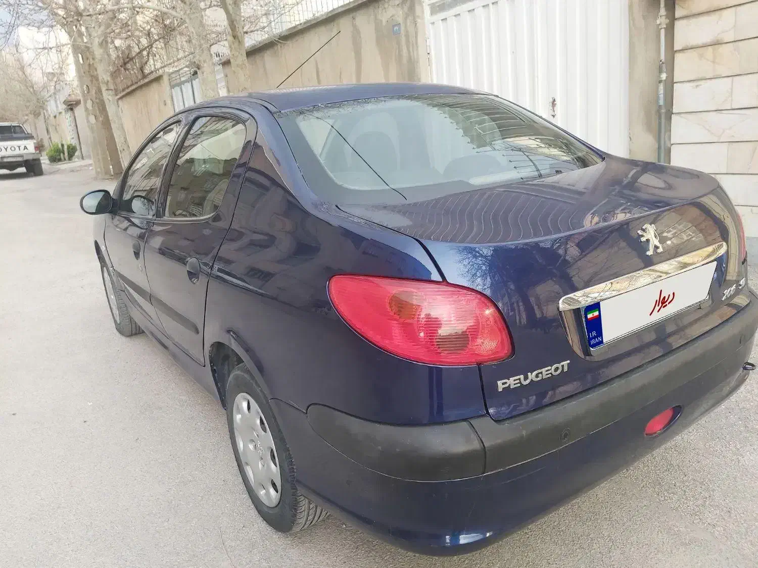 ۲۰۶  sd V8 مدل 93|خودرو سواری و وانت|همدان, |دیوار