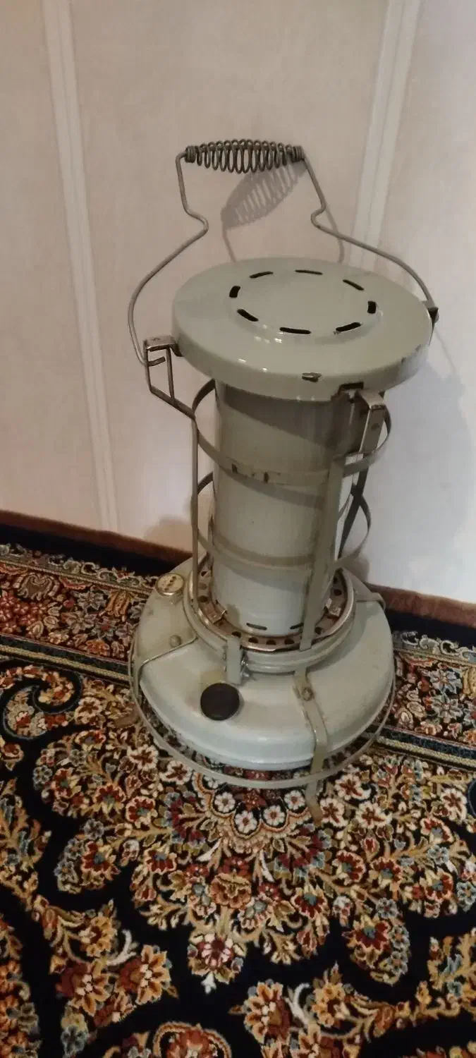 چراغ نفتی|کلکسیون اشیاء عتیقه|صباشهر, |دیوار