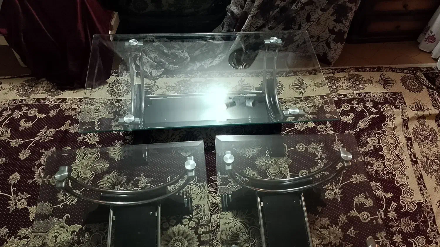 میز جلو مبلی  4 عدد  دوتا بزرگ دوتا کوچیک|مبلمان خانگی و میز عسلی|کشکسرای, |دیوار