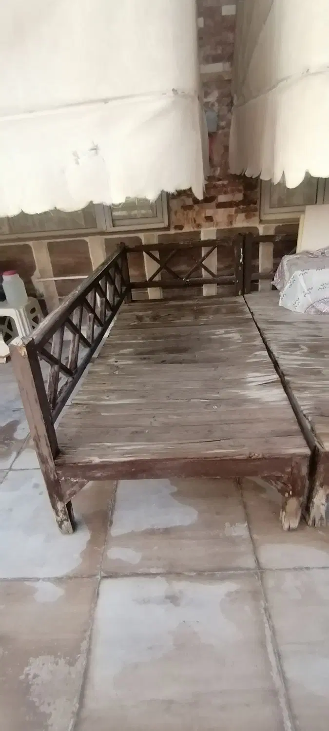 3 تخت سنتی سالم|مبلمان خانگی و میز عسلی|کرج, گلستان|دیوار