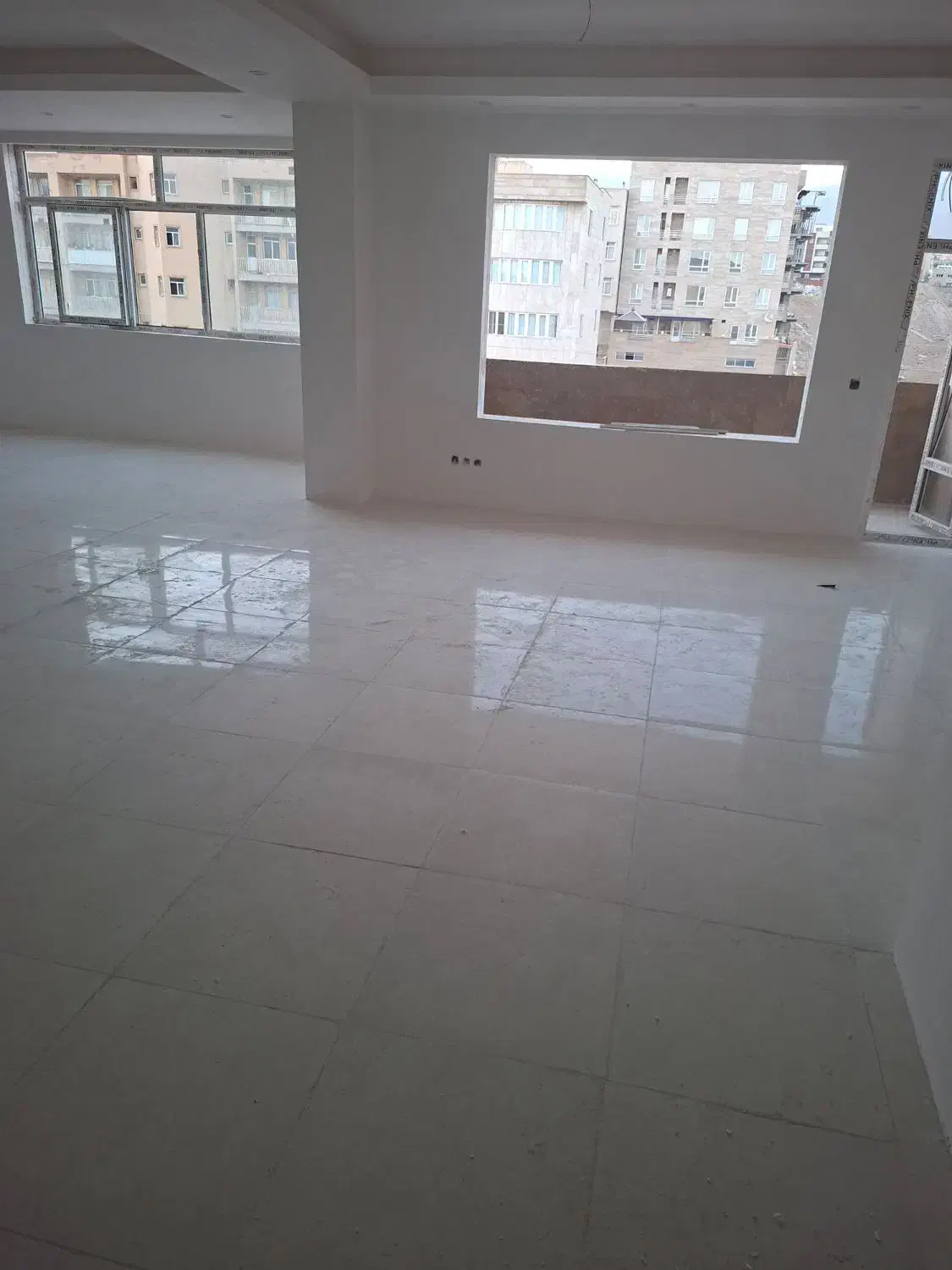 آپارتمان نو ساز ۳ خوابه ۱۴۹ متری بسیار خوش نقشه|فروش آپارتمان|هشتگرد, فاز ۳ مهستان|دیوار