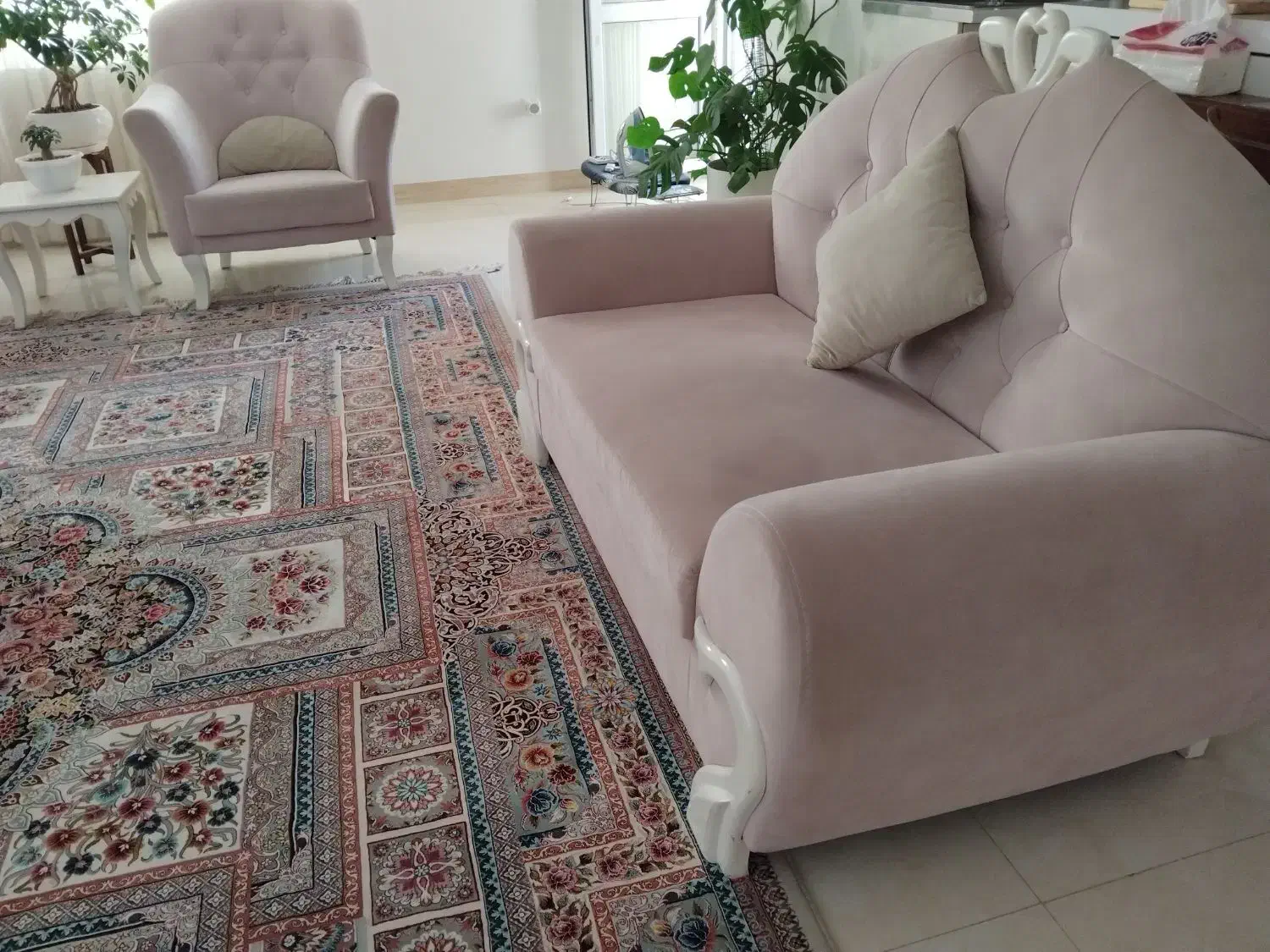 مبلمان ۷نفره به همراه میز وعسلی|مبلمان خانگی و میز عسلی|رشت, لاکانی|دیوار