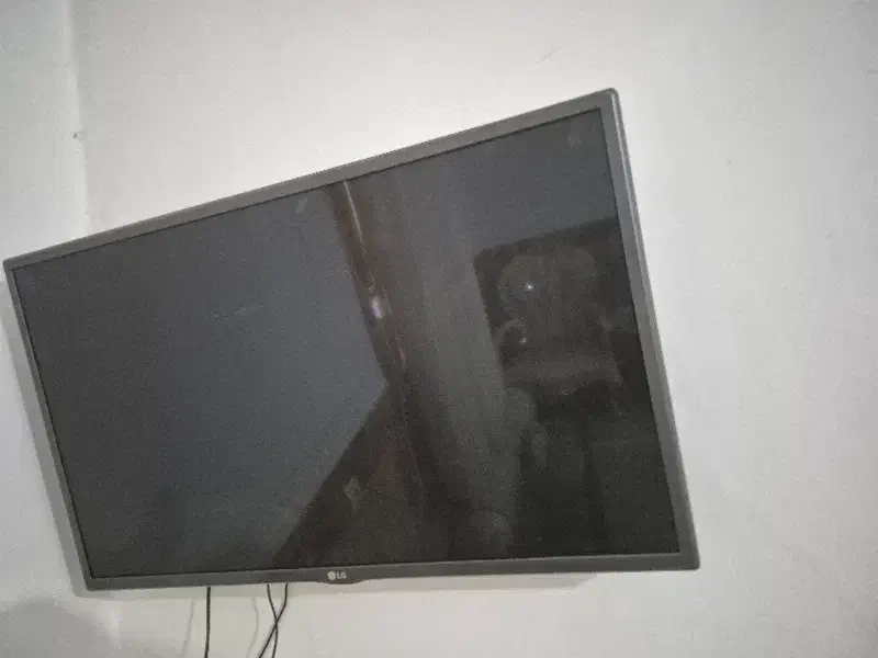 دوعددال سی دی 32اینج سامسونگ وال جی|تلویزیون و پروژکتور|کهنوج, |دیوار