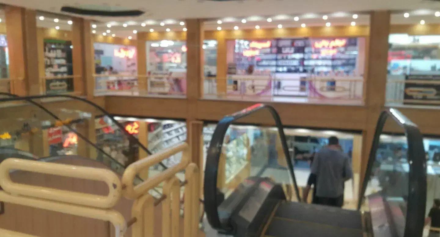 مغازه مناسب برای خدمات موبایل|اجارهٔ مغازه و غرفه|زنجان, |دیوار