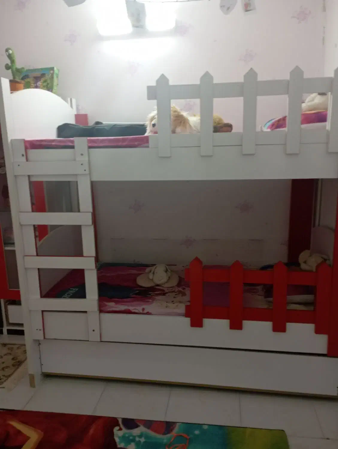 تخت دوطبقه کم جا|تخت و سرویس خواب|بیرجند, |دیوار