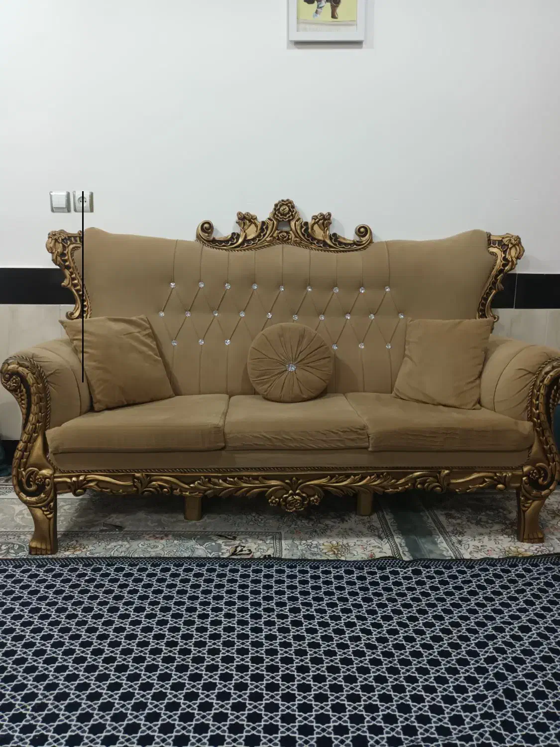 مبل سلطنتی۷نفره|مبلمان خانگی و میز عسلی|علی‌آباد کتول, |دیوار