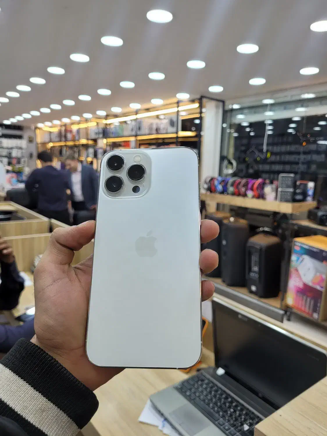 ایفون ۱۳ پرومکس|موبایل|شیراز, زند|دیوار