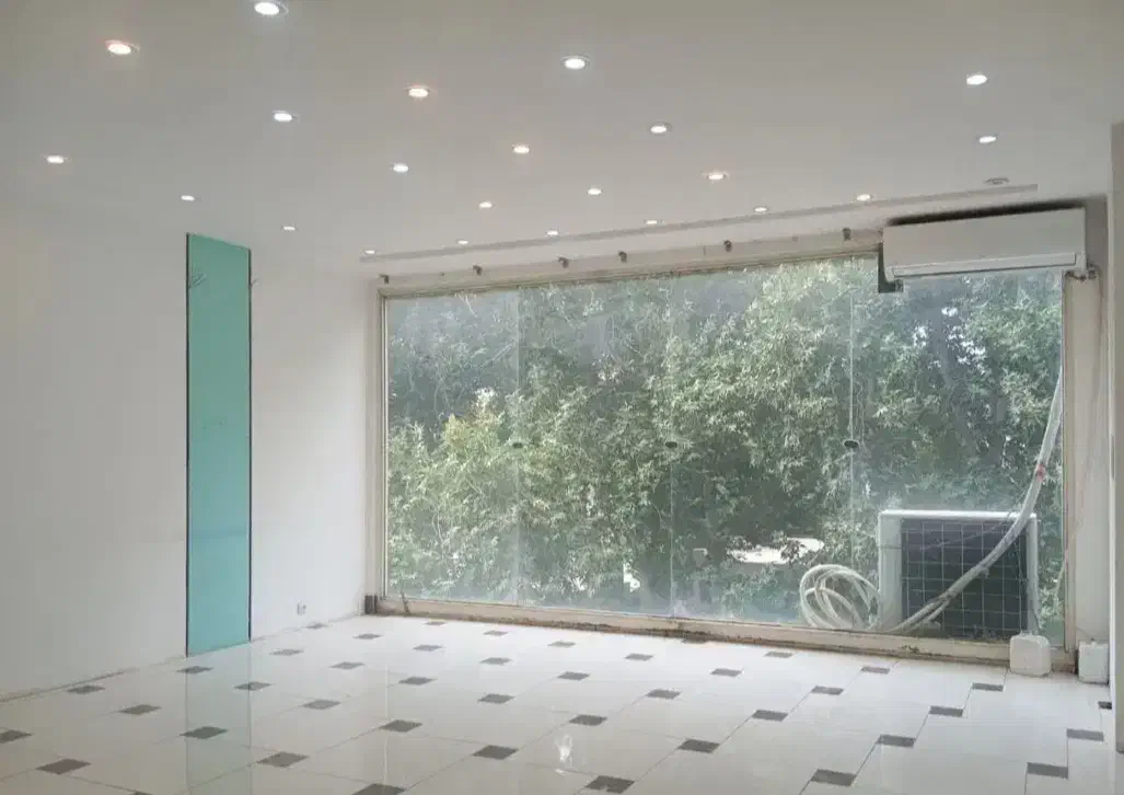 تجاری / 285متری/مطهری /جلوخیابان|اجارهٔ دفتر کار، اتاق اداری، مطب|خرم‌آباد, |دیوار