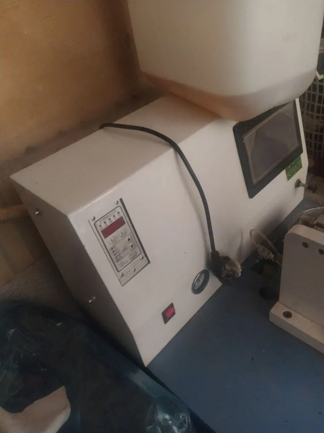 یک دستگاه مروارید زن|ماشینآلات صنعتی|مشهد, حجت|دیوار