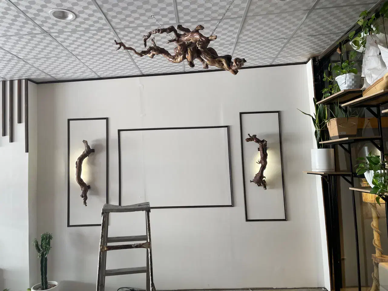 برق کاری/برقکشی ساختمان /نور پردازی|خدمات پیشه و مهارت|شیراز, محراب|دیوار