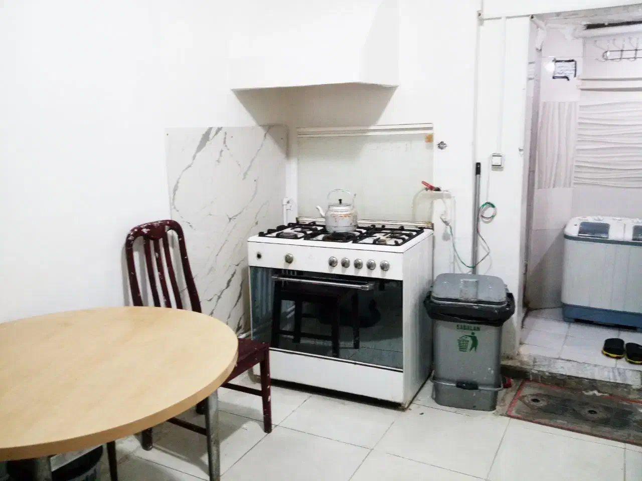 خوابگاه و اقامتگاه و پانسیون پسرانه جوان|اجارهٔ کوتاه‌مدت آپارتمان و سوئیت|تهران, نارمک|دیوار