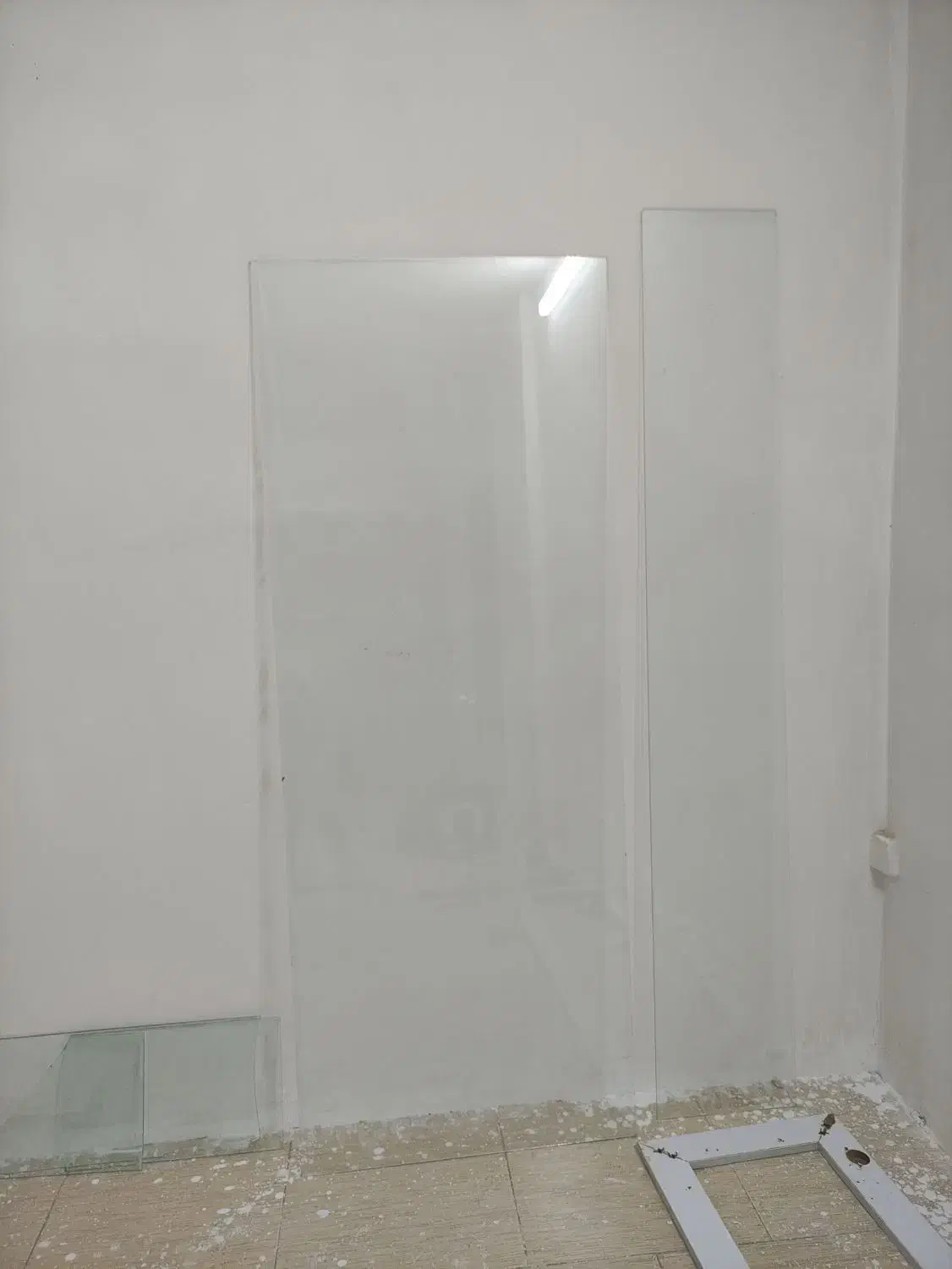 شیشه سالم|مصالح و تجهیزات ساختمان|تربت‌حیدریه, شهرک ولیعصر|دیوار