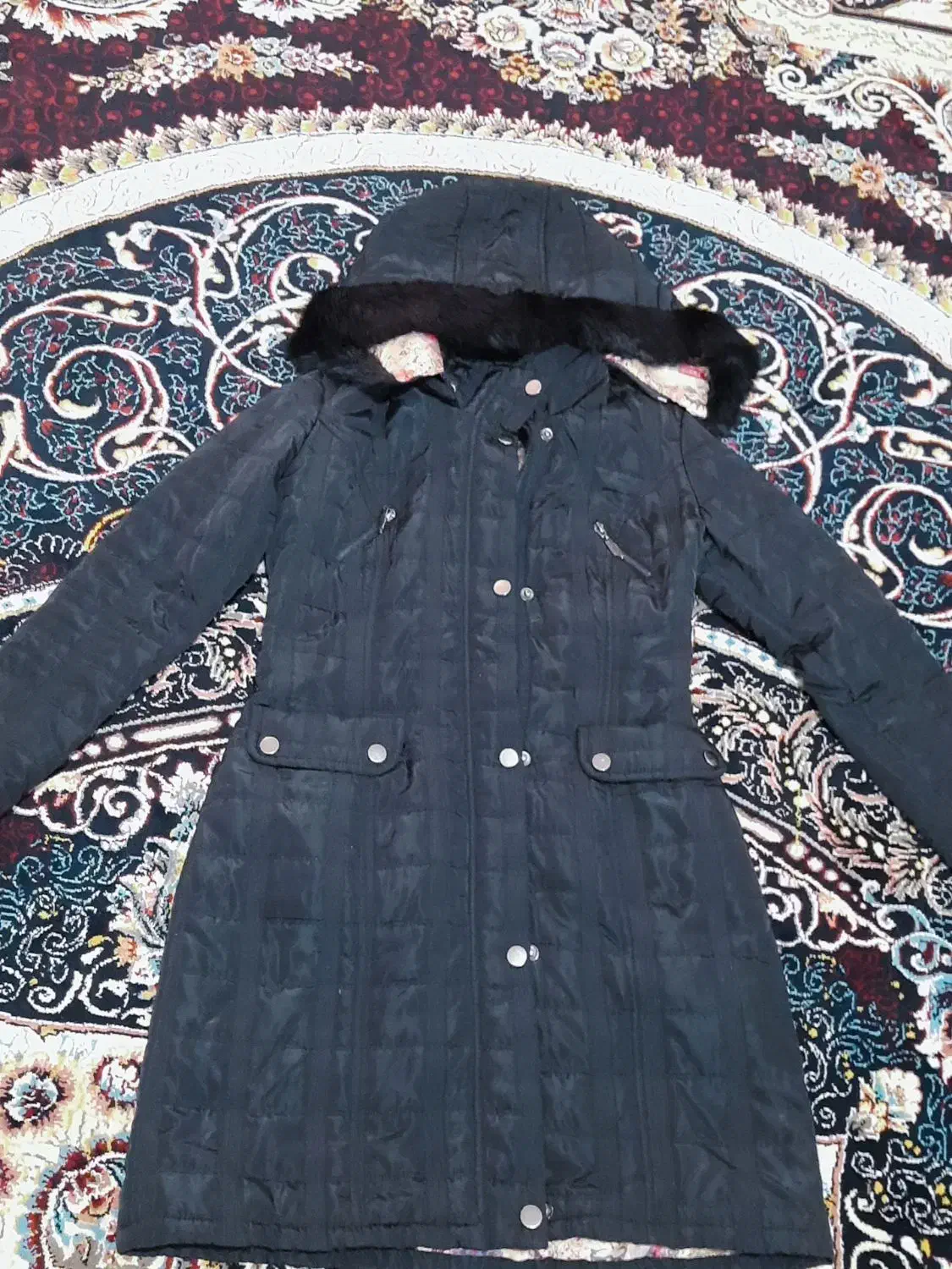 پالتو بارانی دخترانه|لباس|قم, قلعه کامکار|دیوار