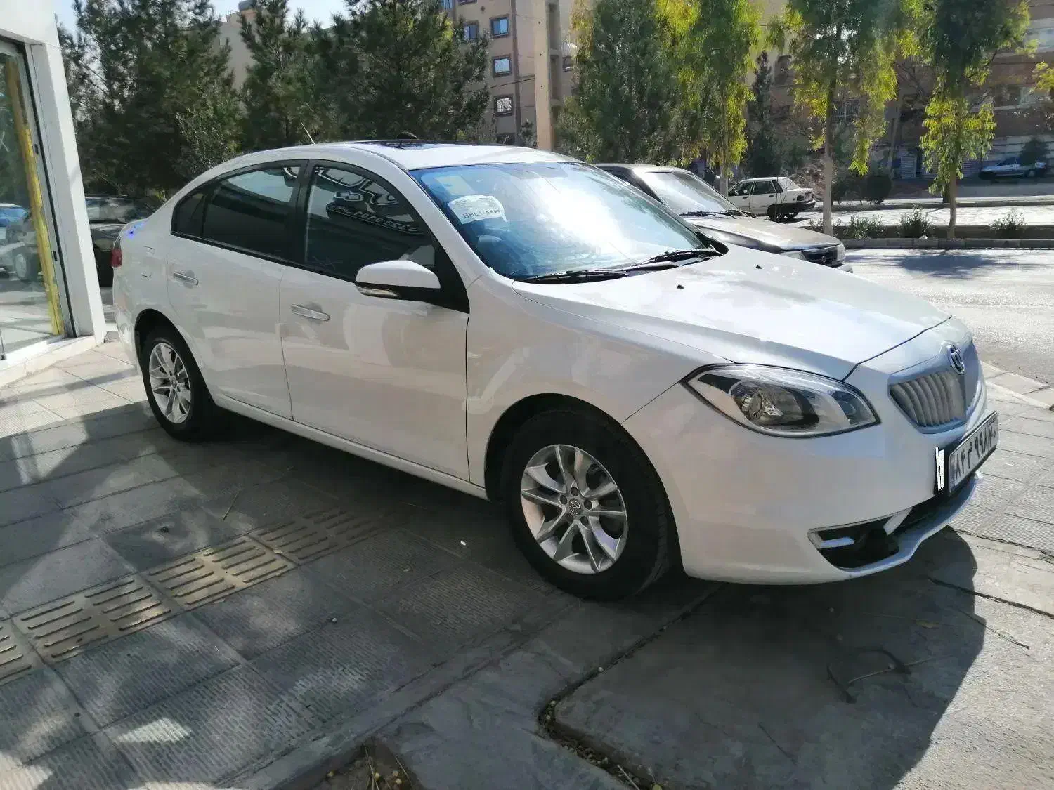 برلیانس 330 موتور 1650 بزرگ|خودرو سواری و وانت|اصفهان, شهرک میلاد|دیوار