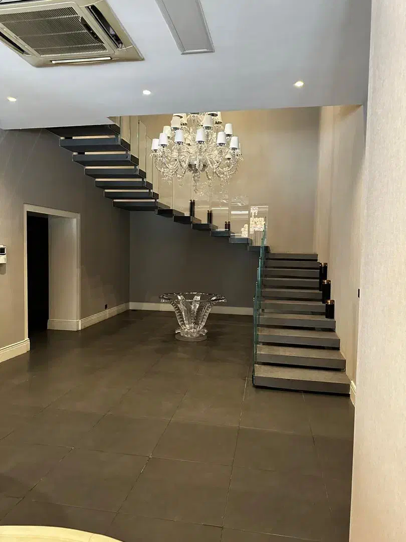 زعفرانیه ویلای شیک ۷۰۰ متر بنا دوبلکس با امکانات|اجارهٔ خانه و ویلا|تهران, زعفرانیه|دیوار