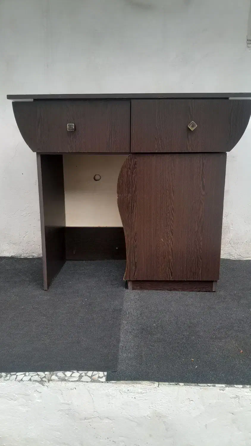 میز تحریر. درحد نو|میز تحریر و کامپیوتر|رشت, سلیمانداراب|دیوار