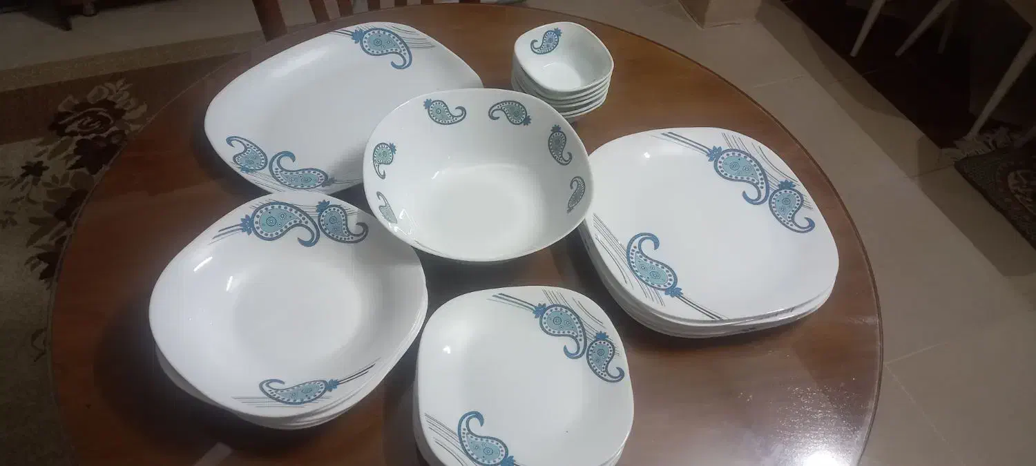 ۳دست سرویس آرکوپال فرانسوا|ظروف سرو و پذیرایی|بروجرد, |دیوار