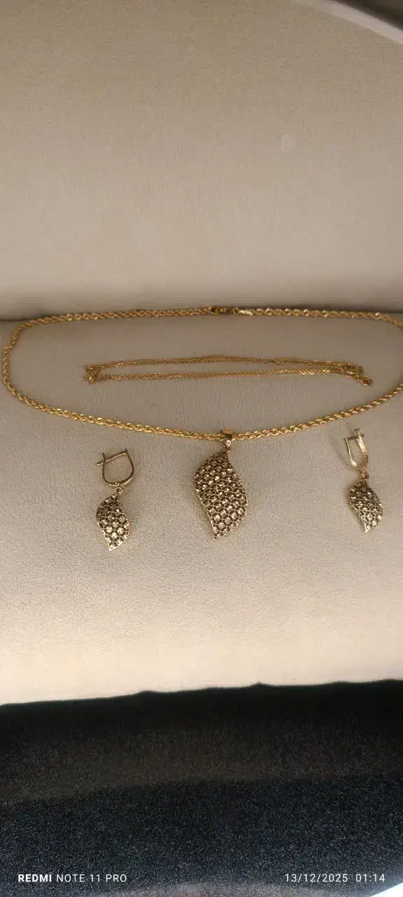 تعدادی قطعه طلای نو وشیک وسکه|جواهرات|مشهد, هفده شهریور|دیوار