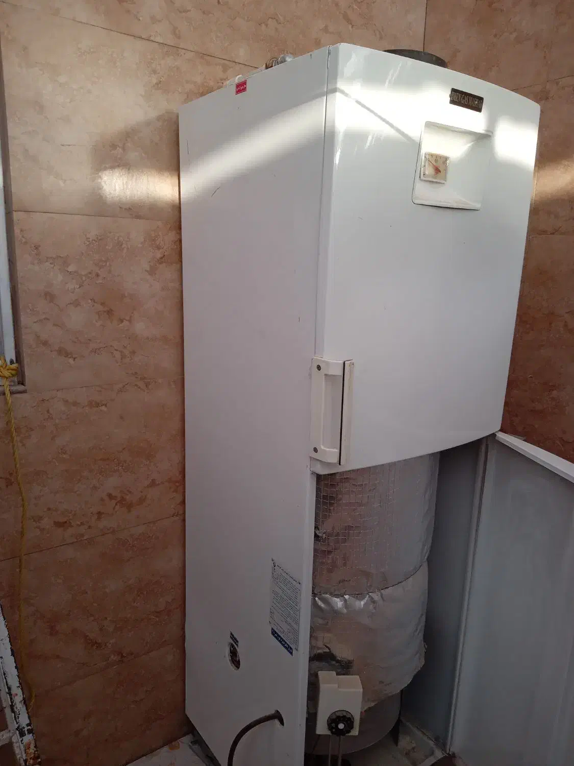 ابگرمکن تمیز در حد کم کار به شرط|آبگرمکن، پکیج، شوفاژ|تربت جام, خیرآباد|دیوار