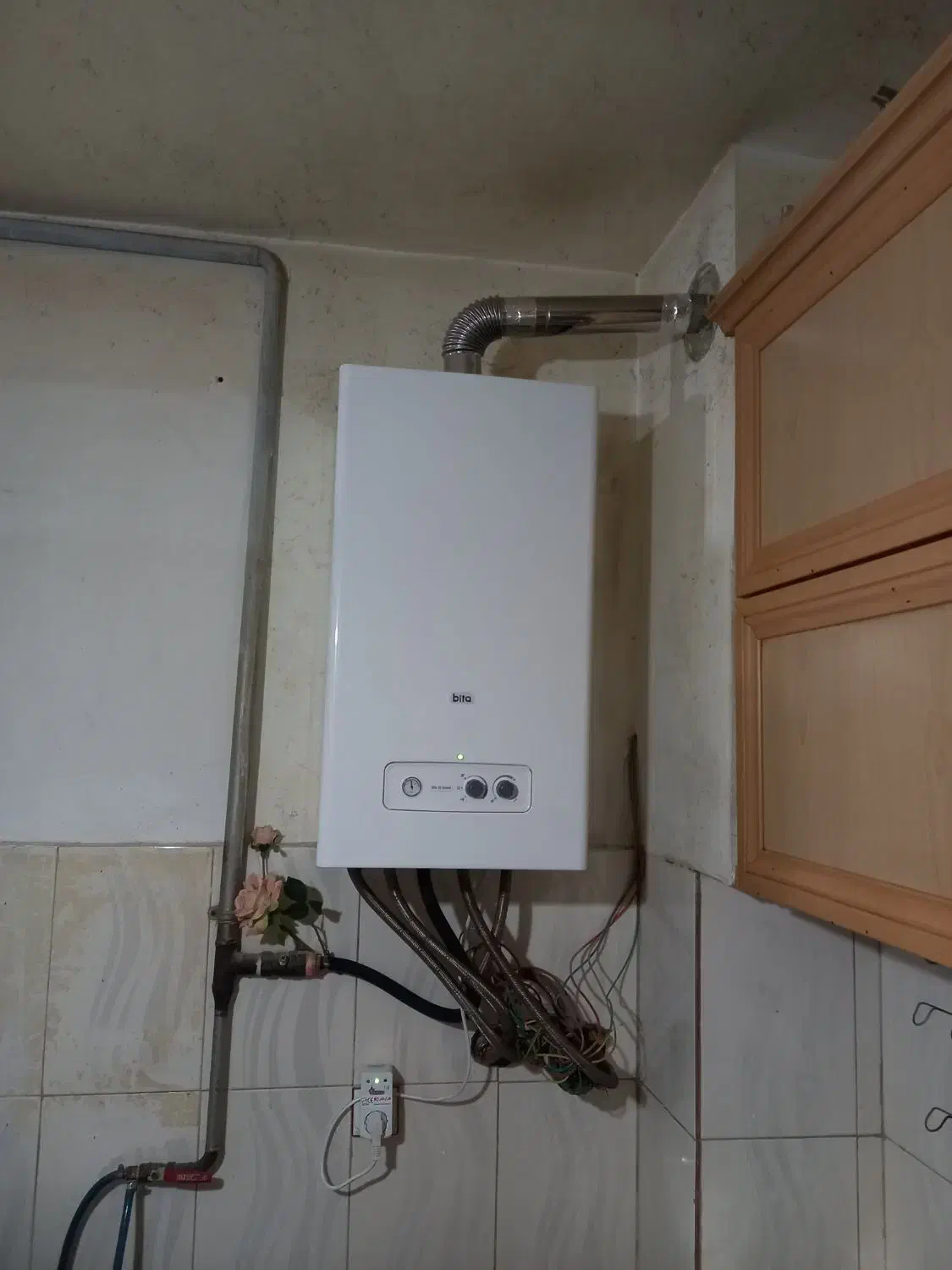 تعمیرات تخصصی انواع پکیج|خدمات پیشه و مهارت|اردبیل, |دیوار