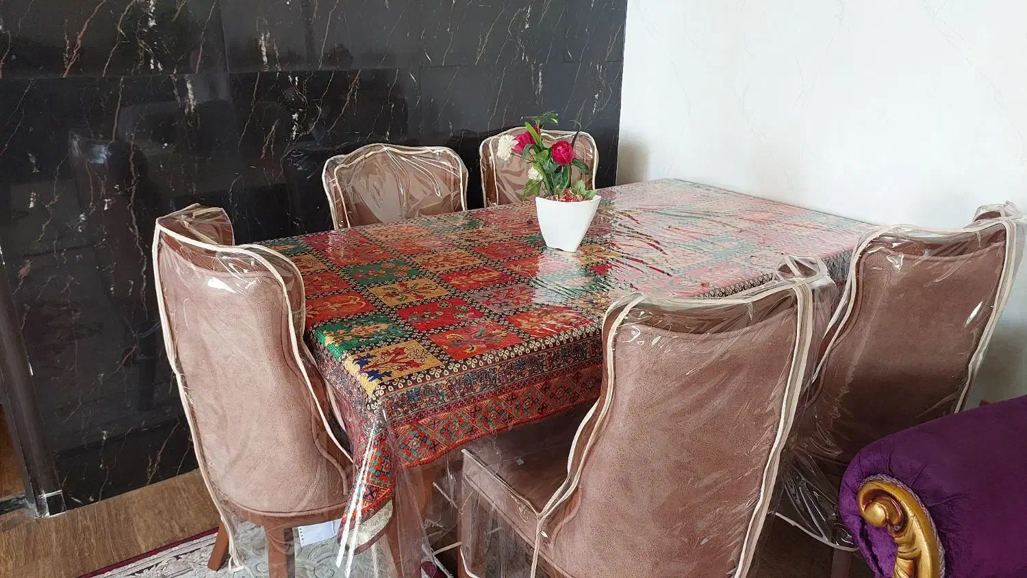 میز غذا خوری ۶نفره و کانتر منشی با صندلی چرخان|میز و صندلی غذاخوری|اردبیل, |دیوار