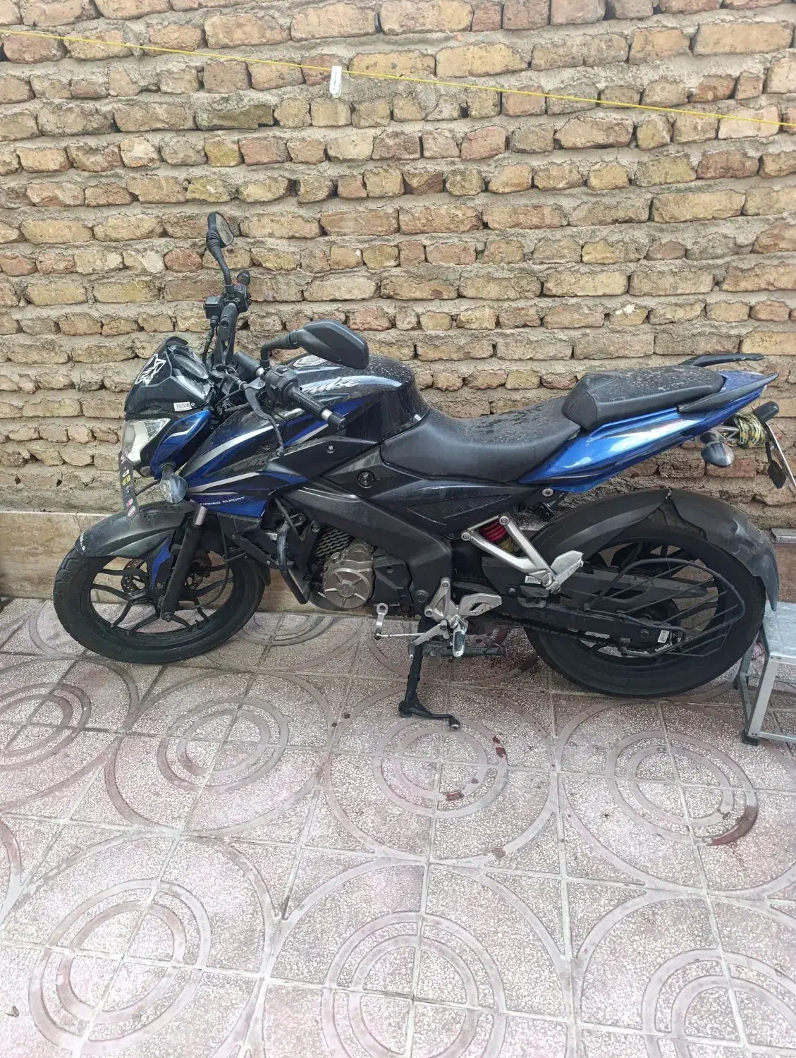 آن اس150چهار سال خواب|موتورسیکلت|تهران, خلیج فارس|دیوار