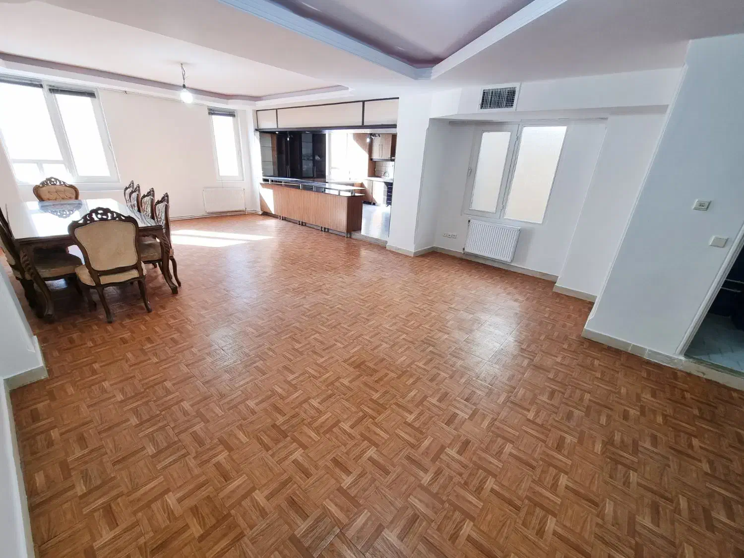 هفت تیر بهارشمالی بهارمستیان ۱۴۰ متر ۳ خواب