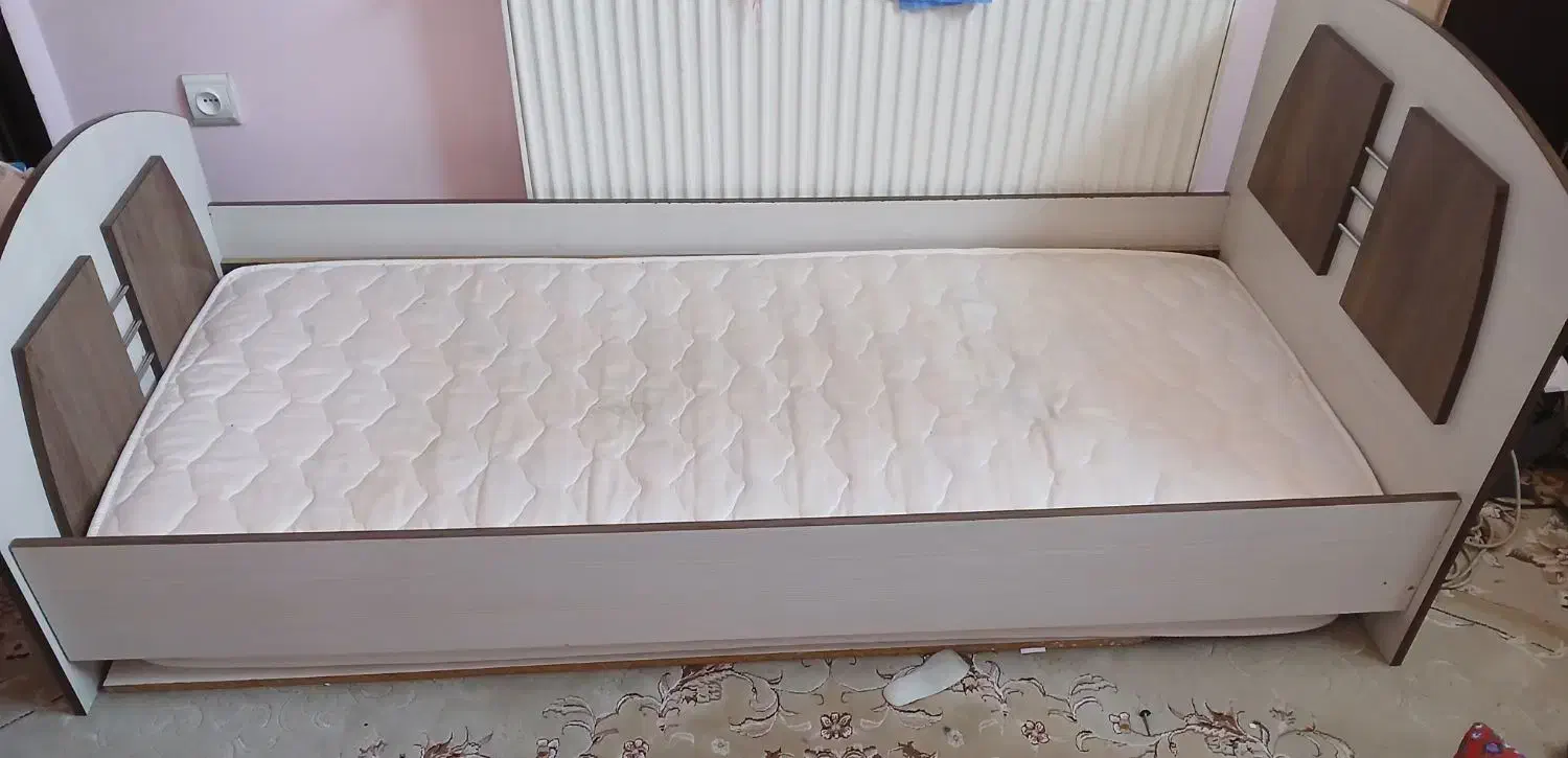 کمد و تخت نوجوان|تخت و سرویس خواب|اصفهان, بهارستان|دیوار