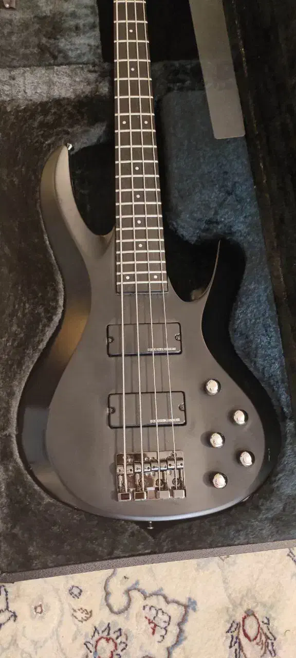 گیتار بیس ESP|گیتار، بیس، امپلیفایر|تهران, ازگل|دیوار